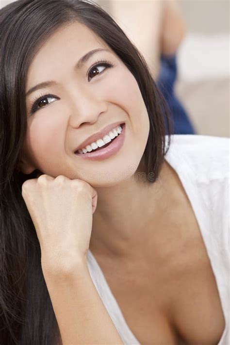 254 244 Beautiful Chinese Woman Stock Photos, High